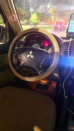 ميتسوبيشي باجيرو